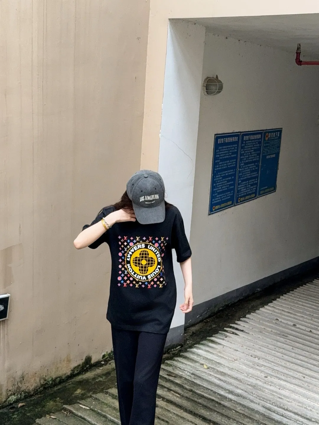 Louis Vuitton/Louis Vuitton 25ss printed logo laminated letter short sleeves